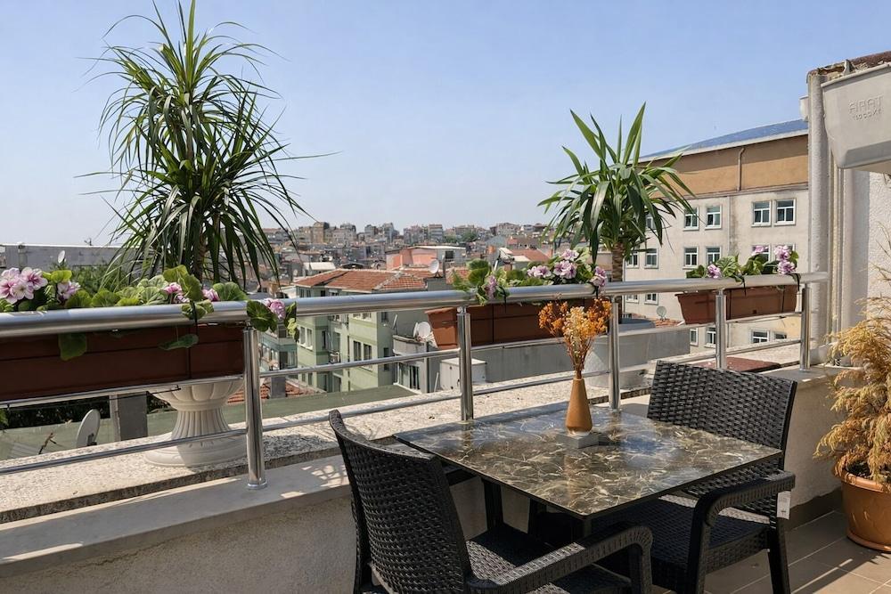 Elegance Suites Room Type - Panoramic Penthouse, City View