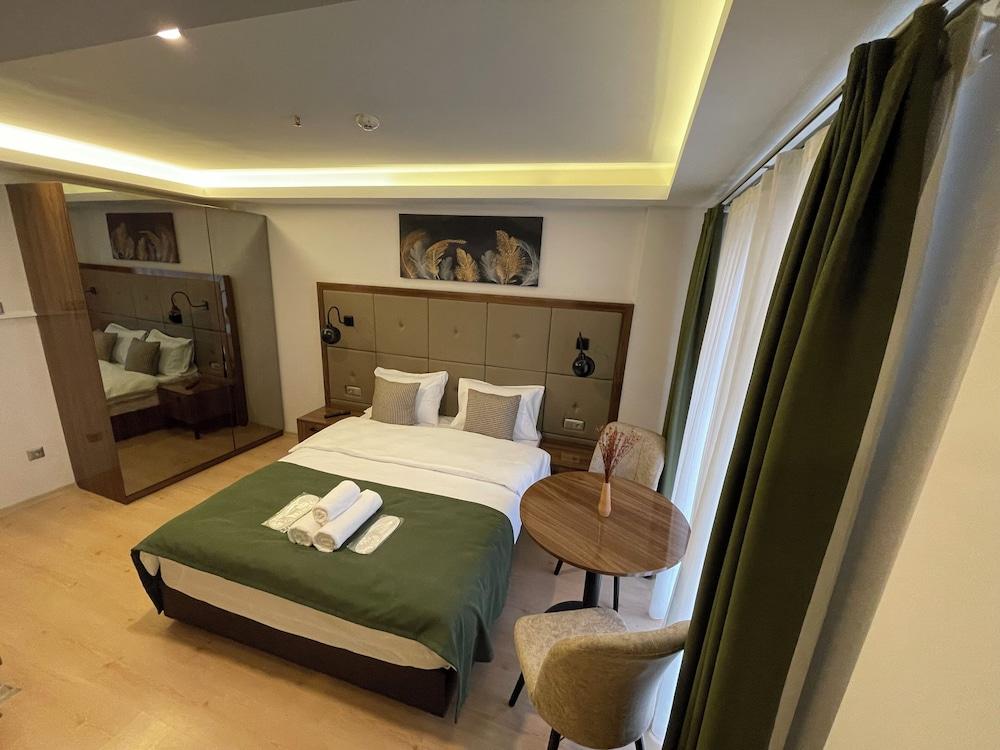 Elegance Suites Room Type - Junior Studio