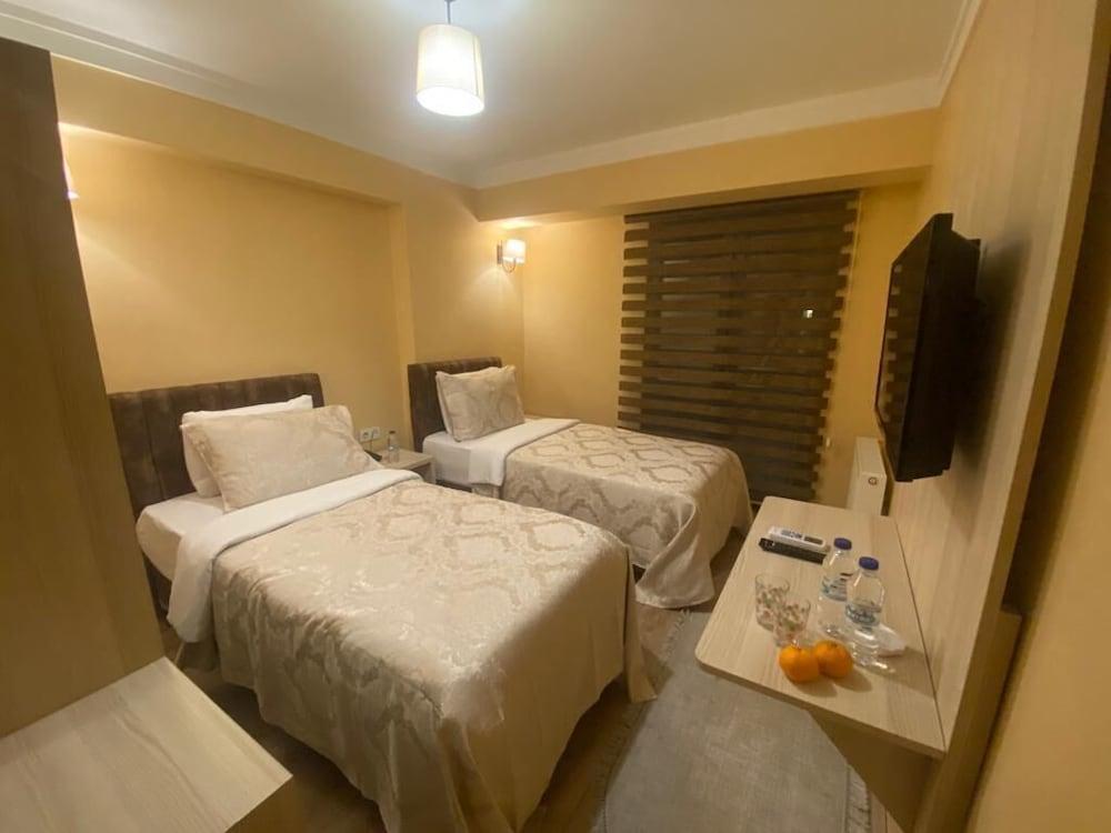 Mavirem Hotel Room Type - Standard Twin Room