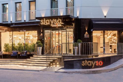 Stayso The House Hotel - Tap to explore photos