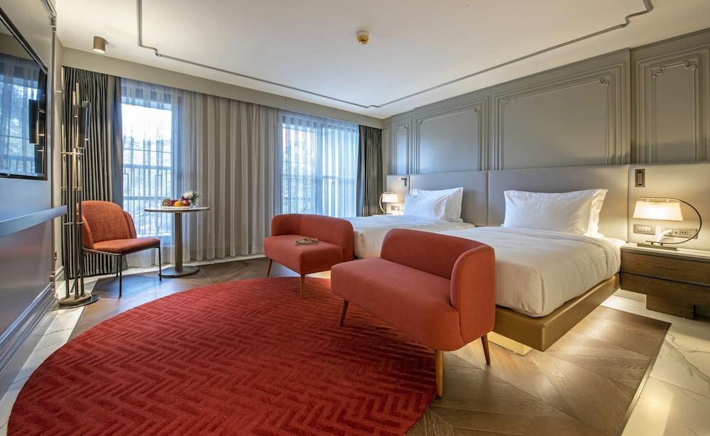 Stayso The House Hotel Room Type - Deluxe Twin Room