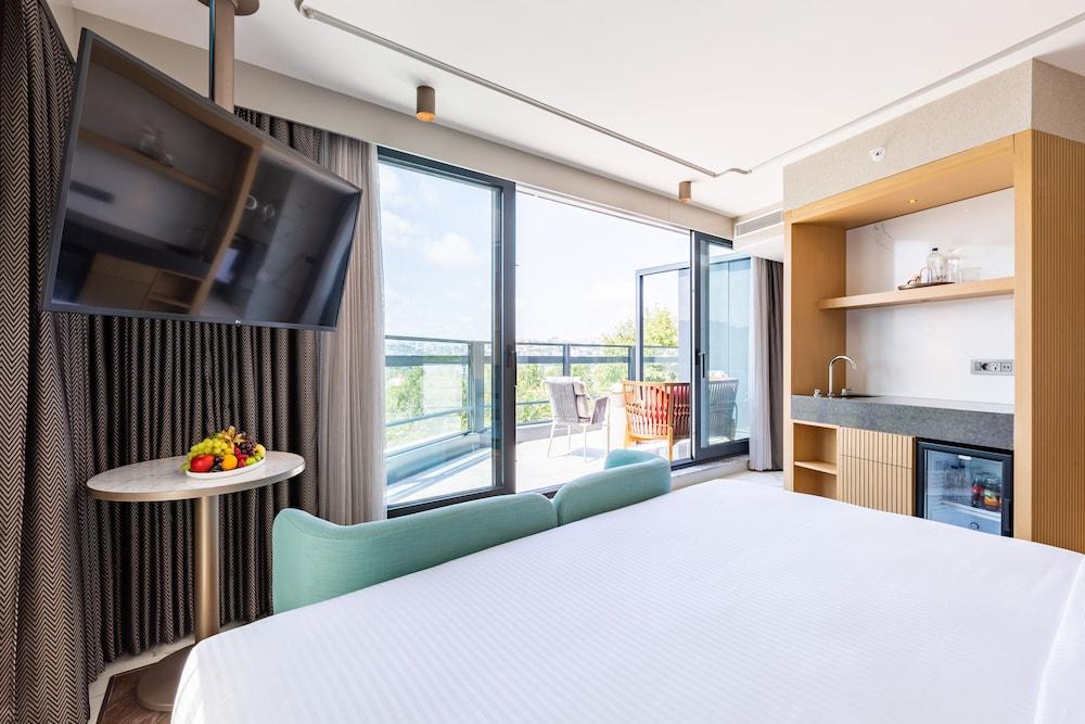 Stayso The House Hotel Room Type - Corner Park Terrace