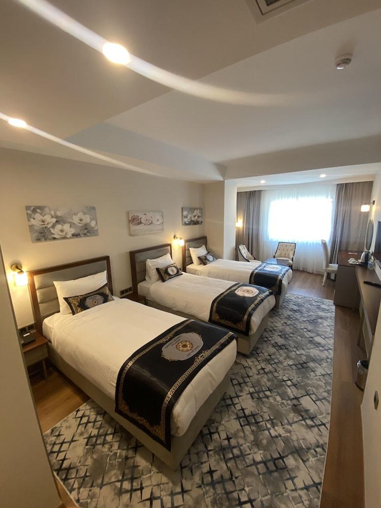 Grand Hamit By Karadayi Airport Hotel Room Type - Standard Triple Room, 3 Twin Beds