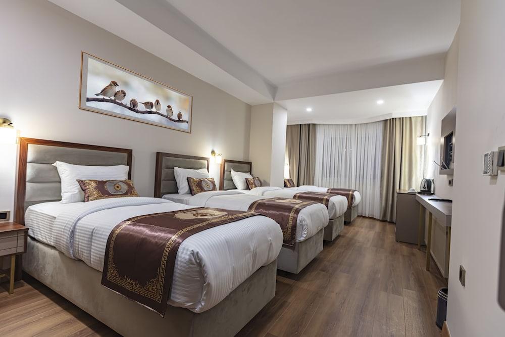 Grand Hamit By Karadayi Airport Hotel Room Type - Standard Quadruple Room