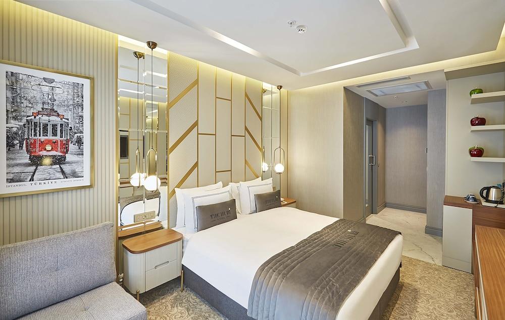 The Hubi Hotel Room Type - Deluxe Double Room
