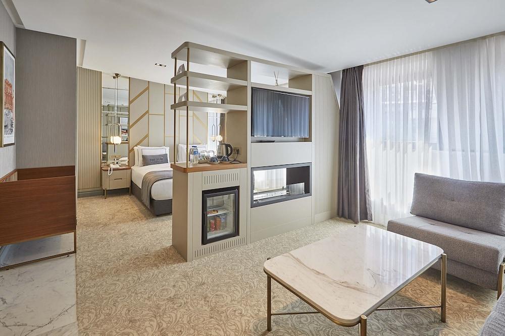 The Hubi Hotel Room Type - Studio Suite