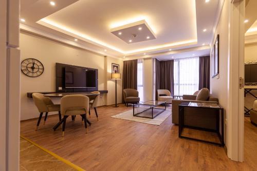 Lilium Luxury Suites - Tap to explore photos