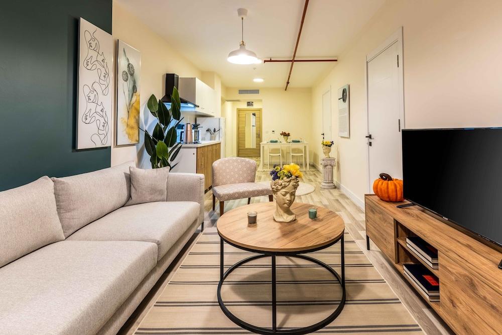 Monnas Suite Room Type - Exclusive Condo, 3 Bedrooms, Kitchen, City View Monnas Suite Room Type - Exclusive Condo, 3 Bedrooms, Kitchen, City View