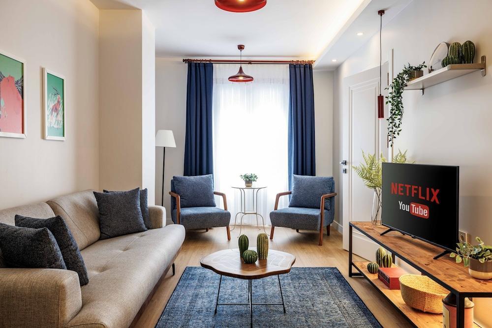 Monnas Suite Room Type - Superior Condo