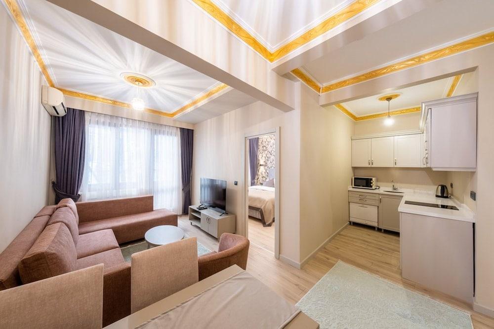 Taksim No 44 Hotel & Suites Room Type - Superior Apartment, Balcony, Courtyard View Taksim No 44 Hotel & Suites Room Type - Superior Apartment, Balcony, Courtyard View