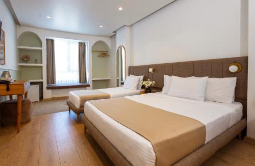 Meshk Airport hotel Room Type - Budget Triple Room Meshk Airport hotel Room Type - Budget Triple Room