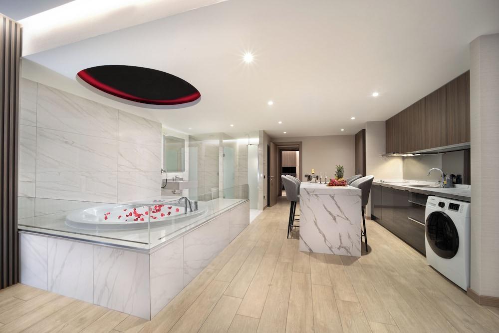 Nish Palace Besiktas Room Type - Luxury Suite