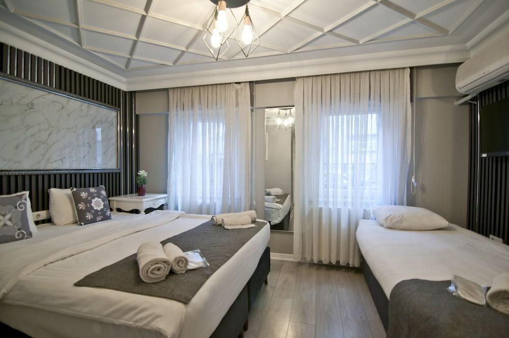Nova City Hotel Room Type - Twin Room
