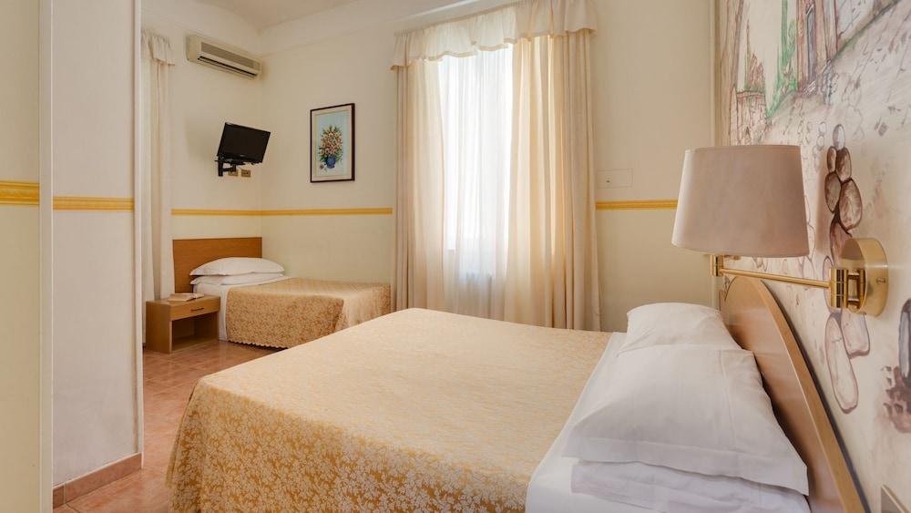 Hotel Washington Room Type - Triple Room
