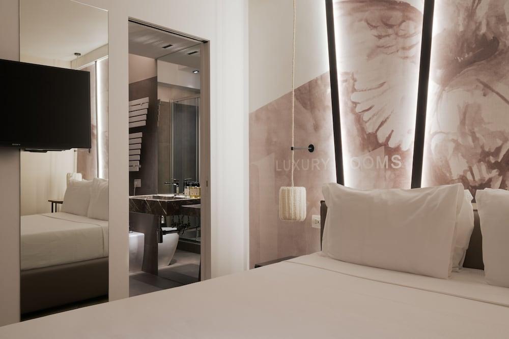 BDB ROOMS NAVONA Room Type - Superior Room