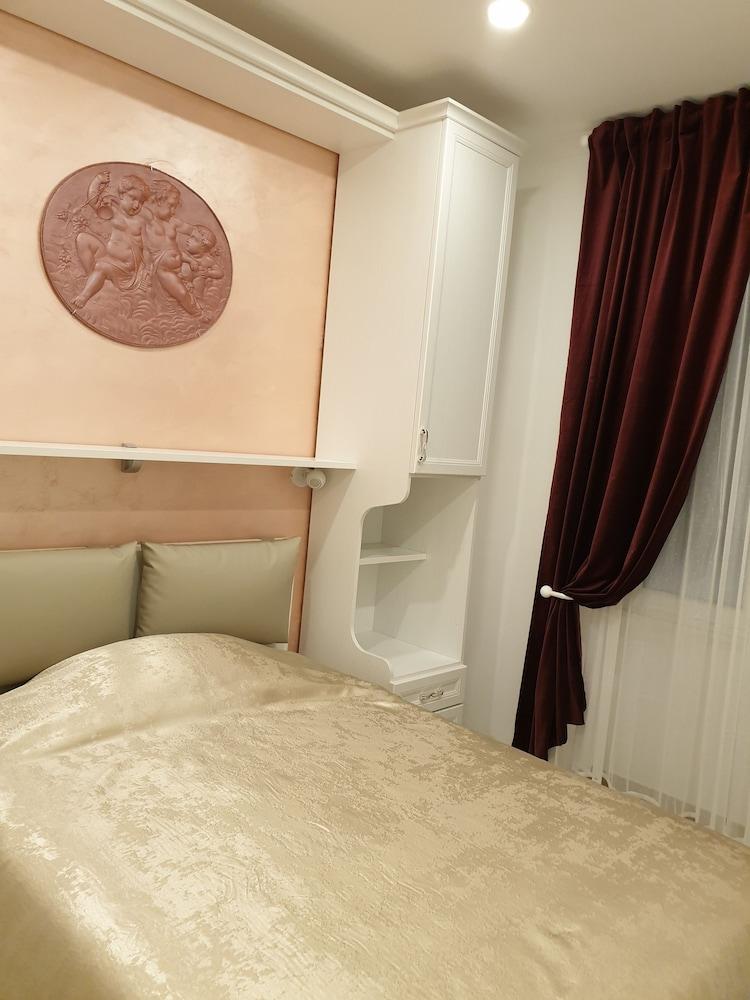 Museum Guest House Room Type - Classic Double Room