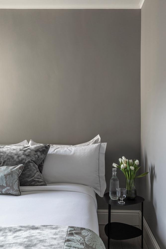Naman Hotellerie - Spagna Room Type - Classic Room
