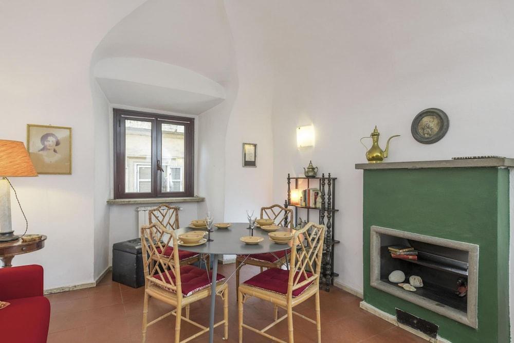 Diana in Pantheon Apartment - Tap to explore photos