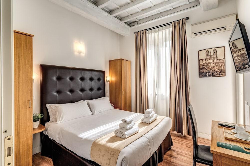 Magenta Collection Cancello Room Type - Deluxe Room