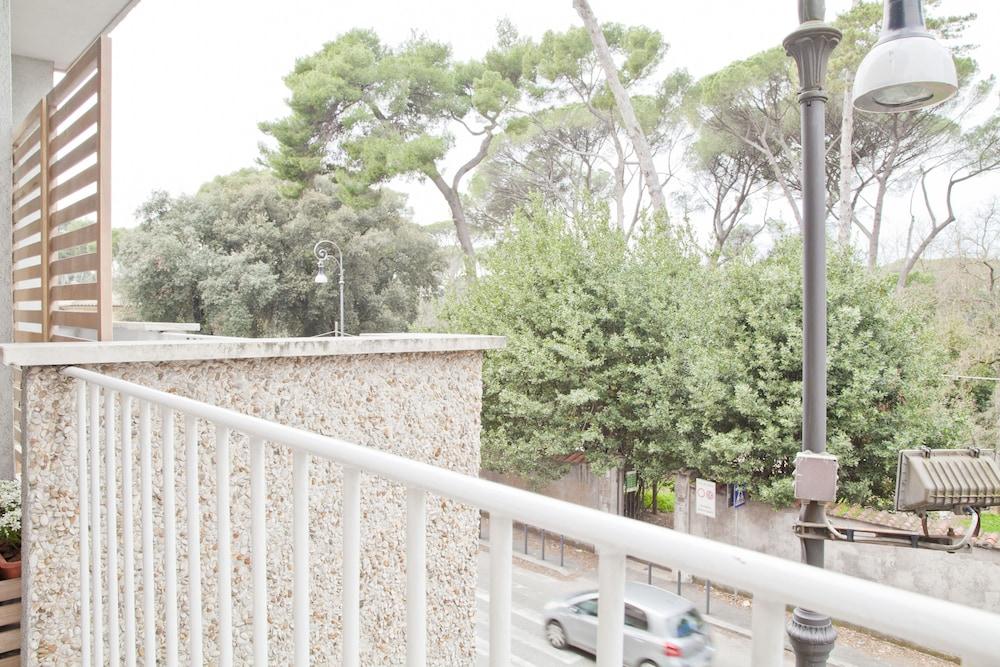 Kamchu Apartments Single Room Villa Ada 4 - Tap to explore photos
