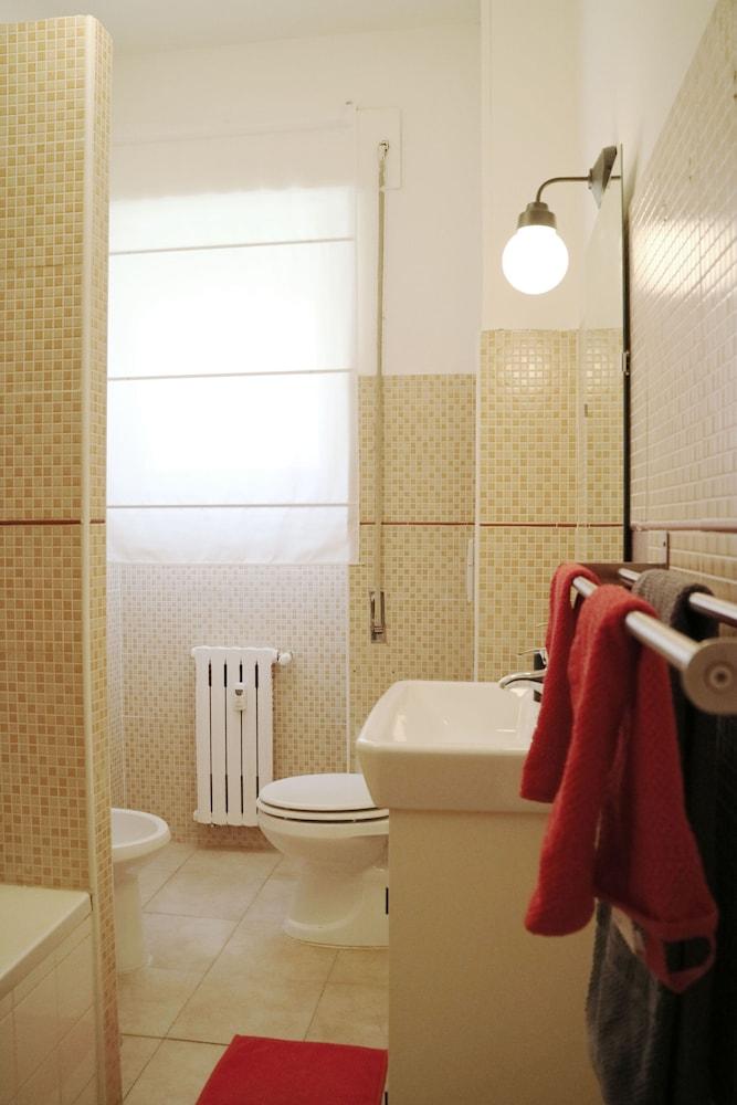 Kamchu Apartments Viale Libia 3 - Tap to explore photos