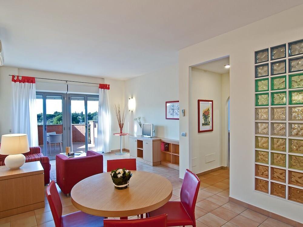 Long Stay Monthly Apartment Near Rome I Triangoli With Backyard - Tap to explore photos