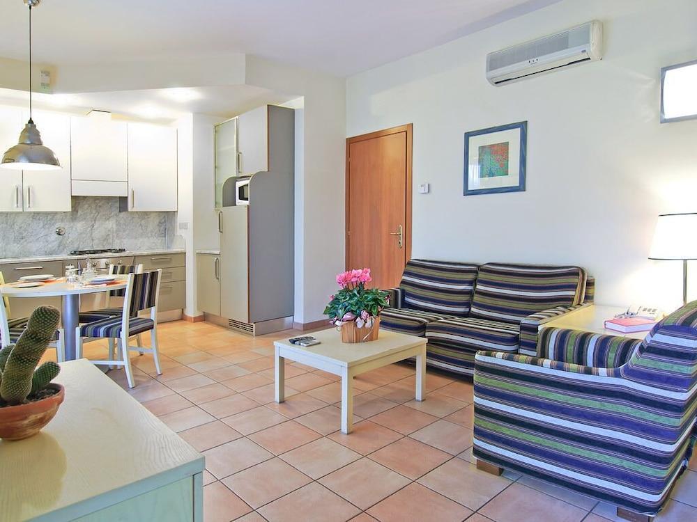 Long Stay Monthly Apartment Near Rome I Triangoli With Backyard - Tap to explore photos