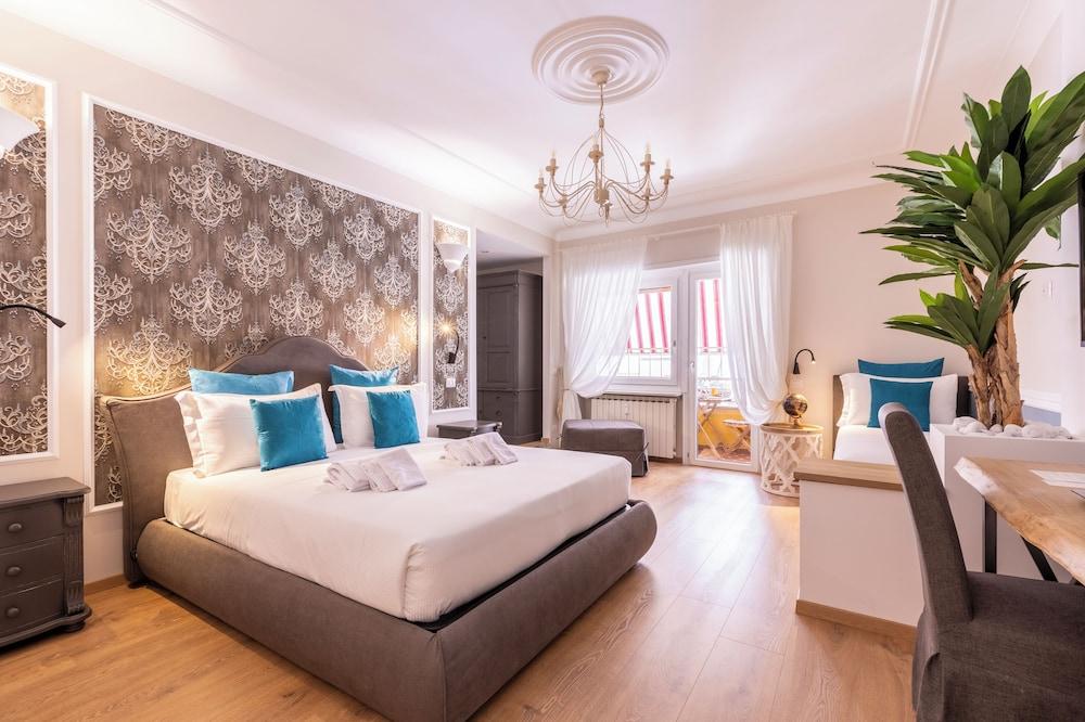 Trastevere Paper Suites Room Type - Deluxe Room