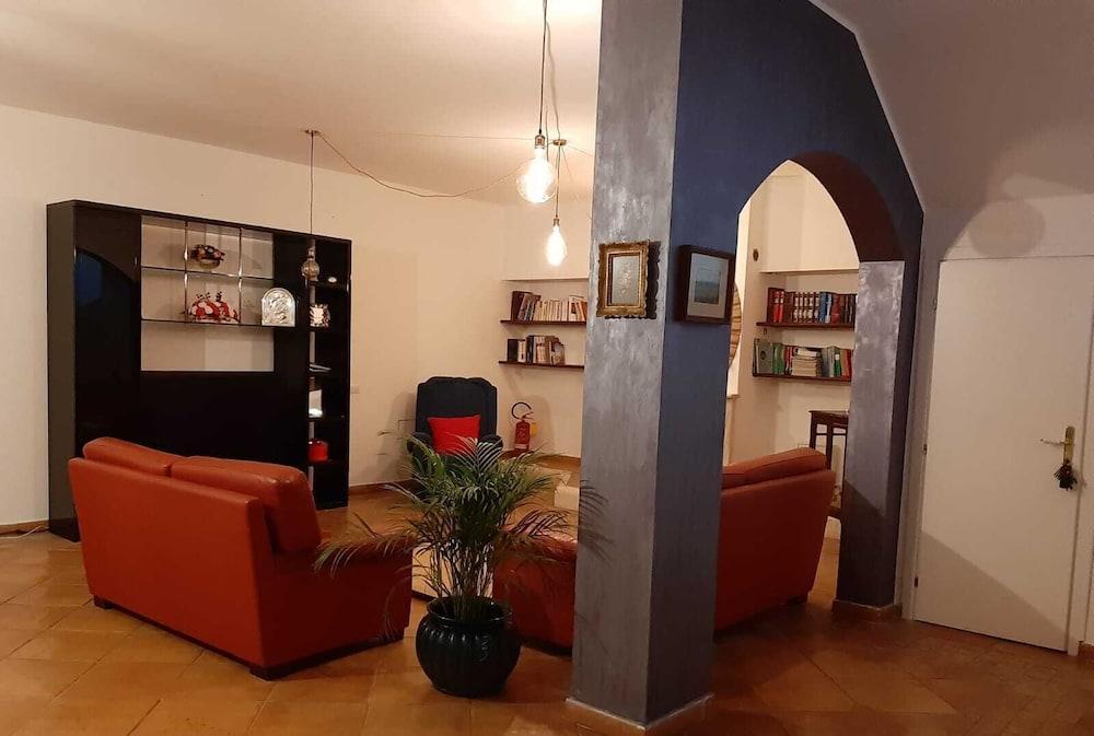 B&B Sofia - Tap to explore photos