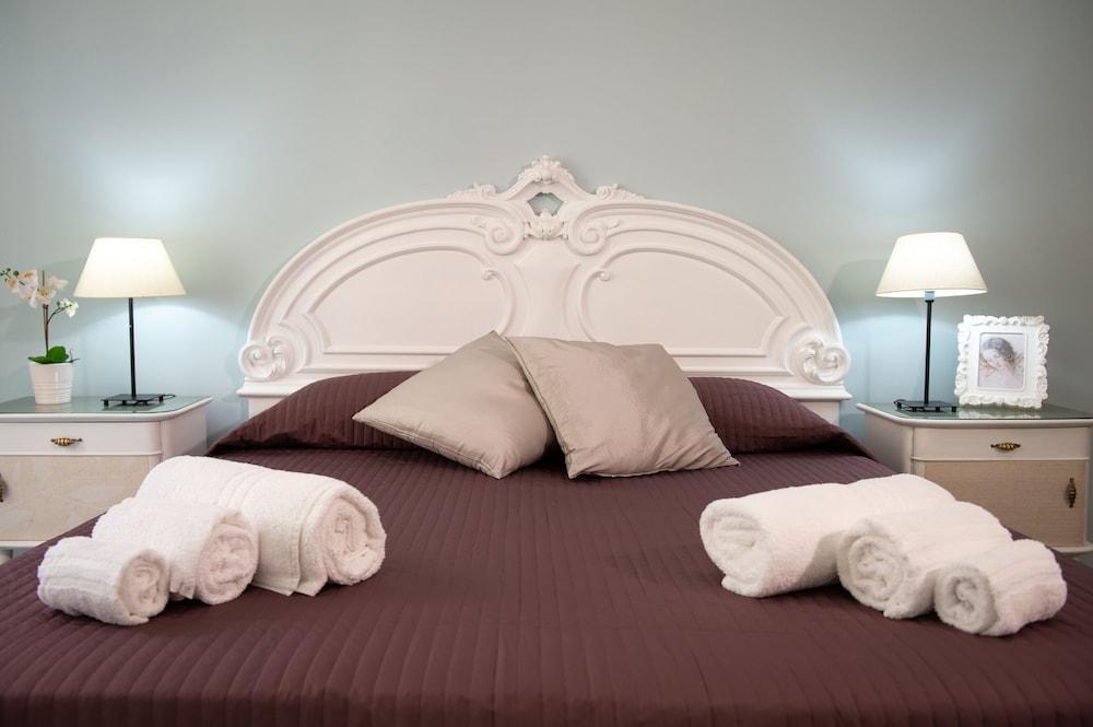 Bonifacio VIII Room Type - City Apartment Bonifacio VIII Room Type - City Apartment