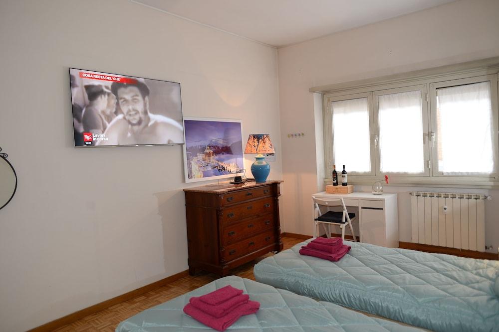 Room in Guest Room - Welcome to our Establishment We Will be Happy to Welcome you - Tap to explore photos