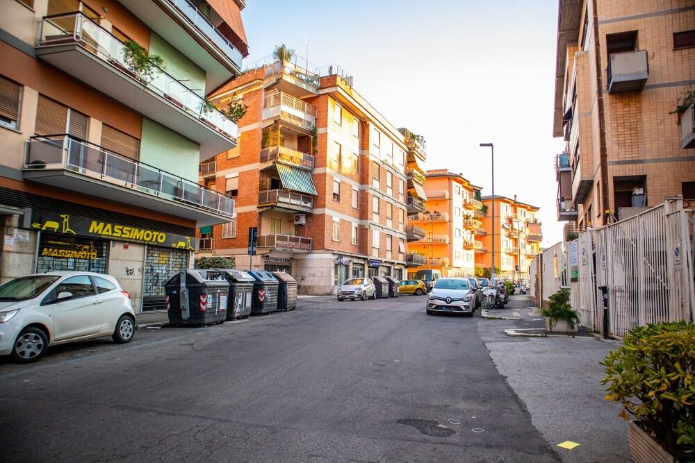 Kamchu Apartments Double Room Villa Ada 18 - Tap to explore photos