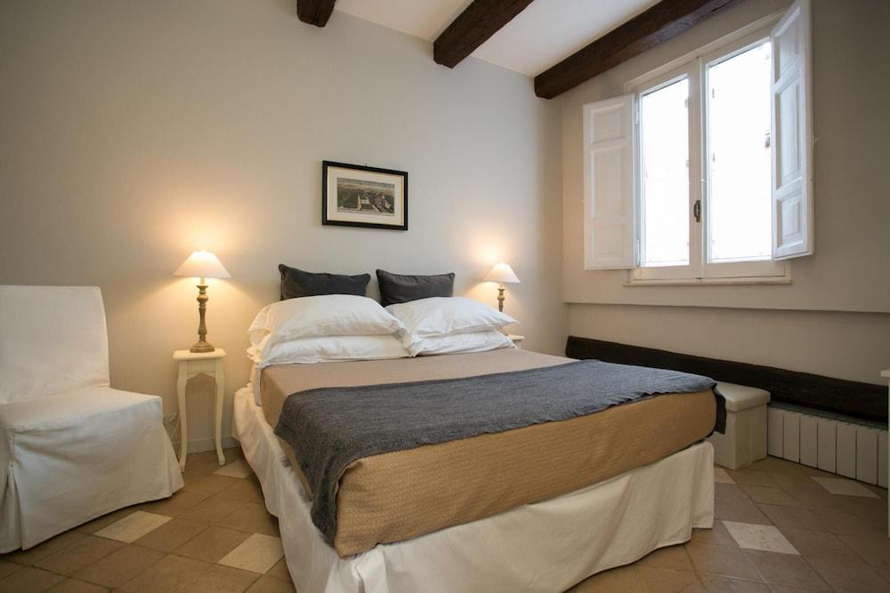 Your Prestigious Penthouse at the Spanish Steps