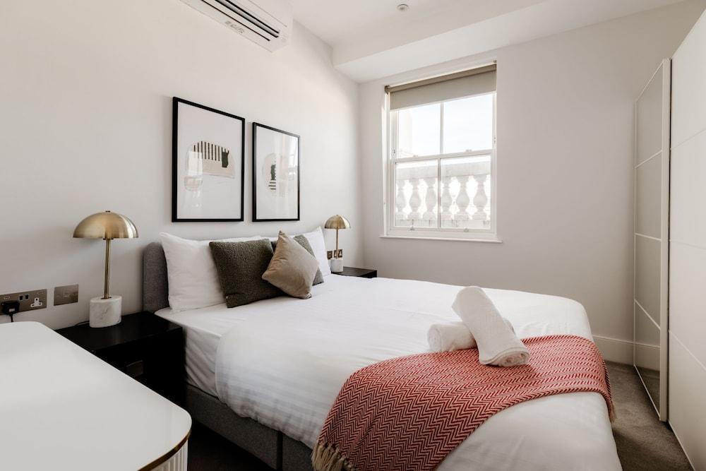 South Kensington Apartments - Tap to explore photos
