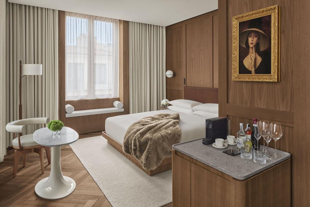 The Rome EDITION Room Type - Superior Room