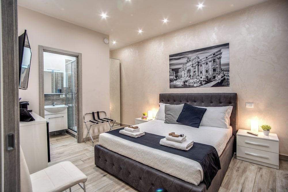 Tacito 23 - Luxury rooms Room Type - Premium Double Room