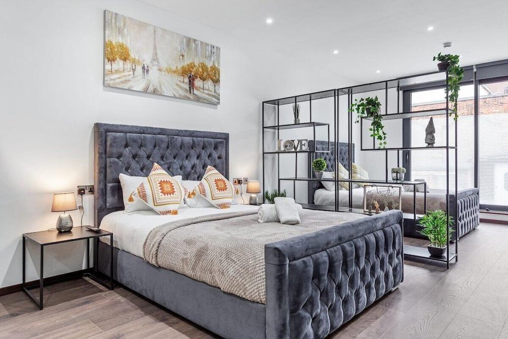 Golders Green Stays Room Type - Apartment, Private Bathroom (GF 3A - Woodstock) Golders Green Stays Room Type - Apartment, Private Bathroom (GF 3A - Woodstock)