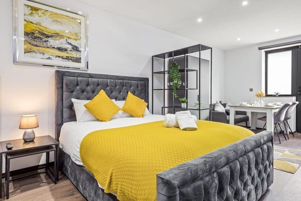 Golders Green Stays Room Type - Apartment, Private Bathroom (GF 5A - Woodstock) Golders Green Stays Room Type - Apartment, Private Bathroom (GF 5A - Woodstock)