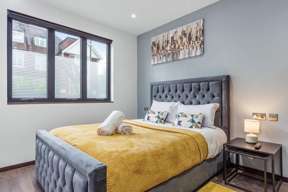 Golders Green Stays Room Type - Double Room, Private Bathroom (GF 6A - Woodstock) Golders Green Stays Room Type - Double Room, Private Bathroom (GF 6A - Woodstock)