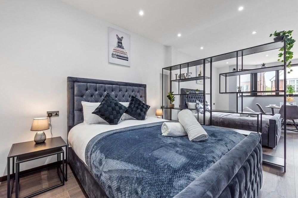 Golders Green Stays Room Type - Apartment, Private Bathroom (FF 5B - Woodstock) Golders Green Stays Room Type - Apartment, Private Bathroom (FF 5B - Woodstock)