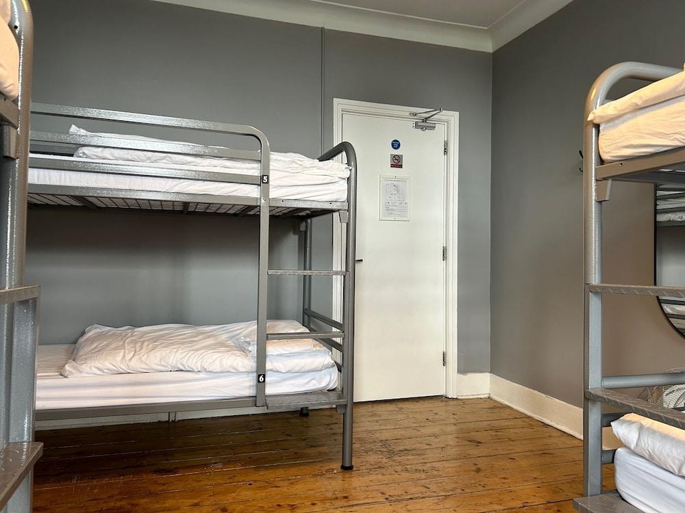 Cricketers Hostel Room Type - Six Bed Shared Mixed Dorm Female Only