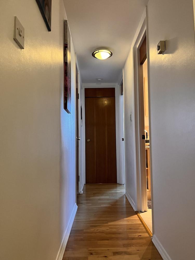 Hyde Park London,family Home 2-bed 2 Bath Apartment - Tap to explore photos
