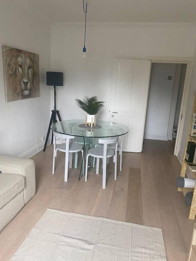 Lovely 1-bed Apartment in London - View of Shard - Tap to explore photos
