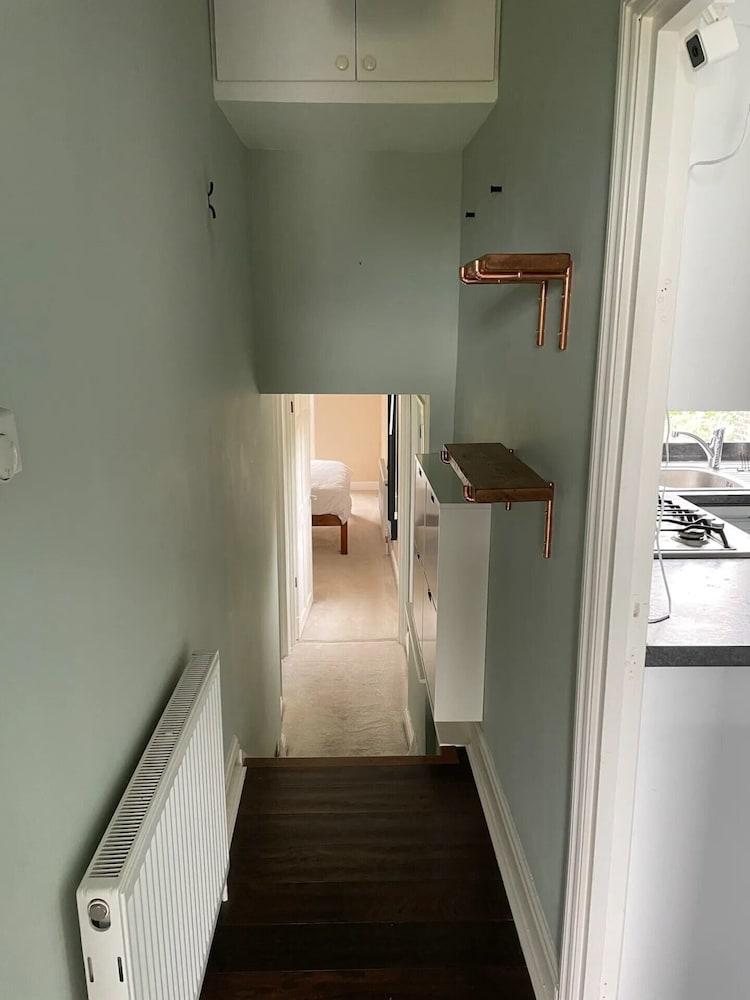 Peaceful 1 Bedroom Apartment in Tuffnell Park - Tap to explore photos