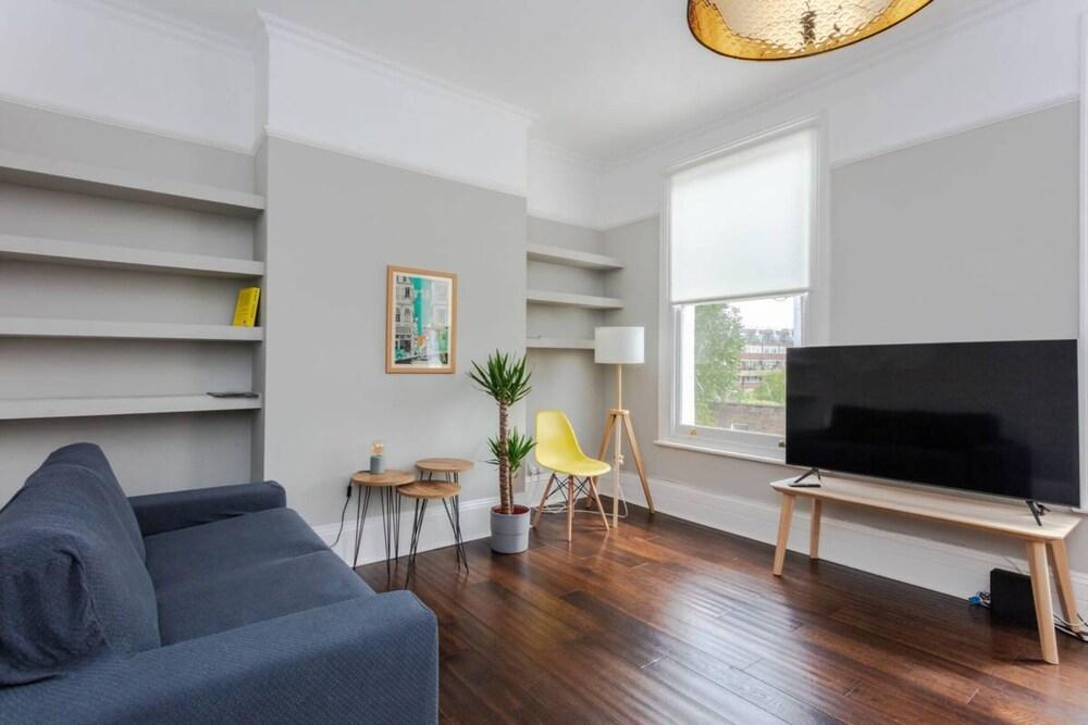 Peaceful 1 Bedroom Apartment in Tuffnell Park - Tap to explore photos