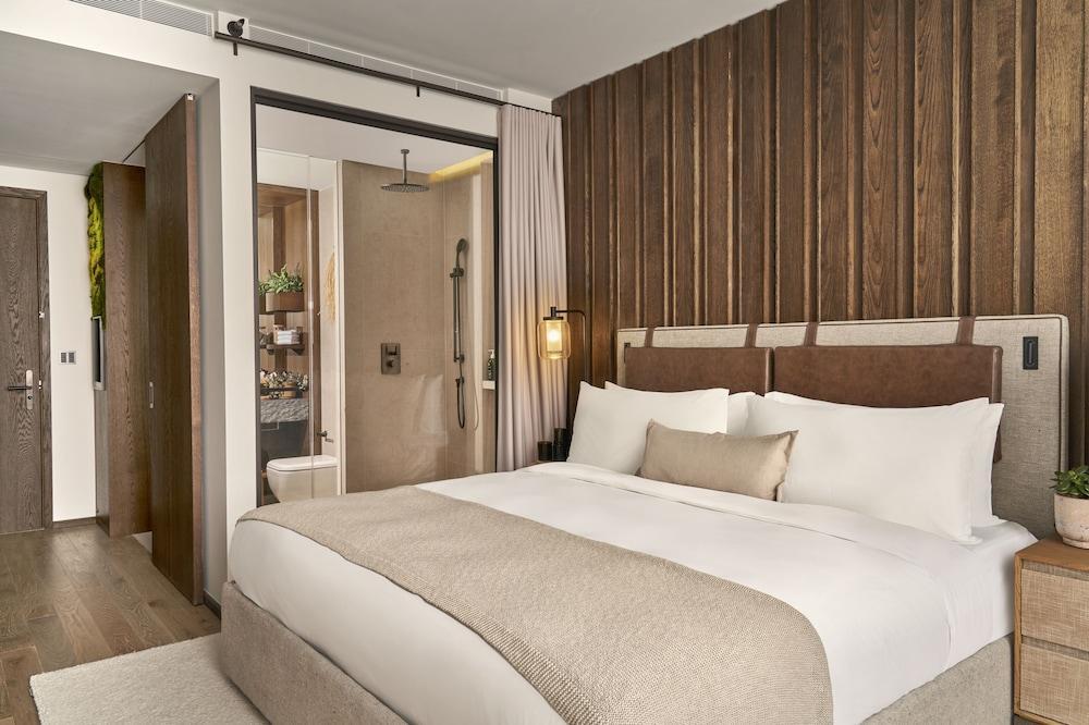 1 Hotel Mayfair Room Type - Room, 1 King Bed (Skyline)