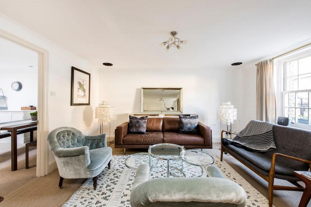Long Stay Discounts - Beautiful 2bed Notting Hill - Tap to explore photos