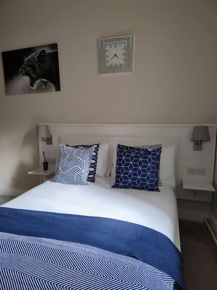 St. Johns Wood Boutique Hotel Room Type - Deluxe Double Room