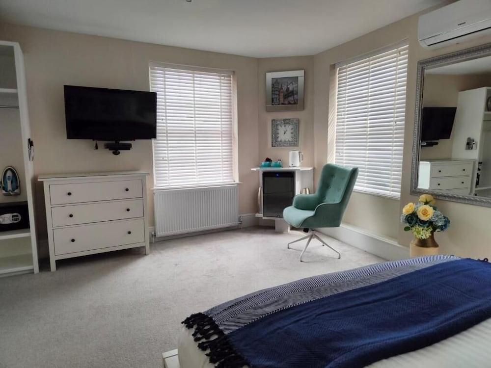 St. Johns Wood Boutique Hotel Room Type - Deluxe Double Room