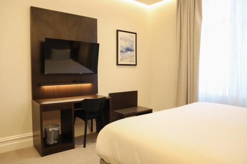 Rove Hotel London Paddington - Tap to explore photos